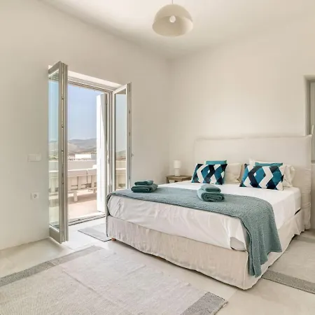 Tiga - Spacious Getaway Isterni (Paros)