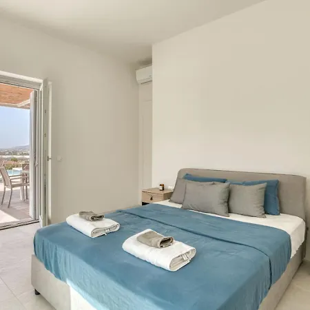 Tiga - Spacious Getaway * Isterni (Paros)