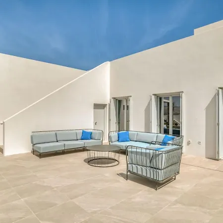 Tiga - Spacious Getaway Villa *